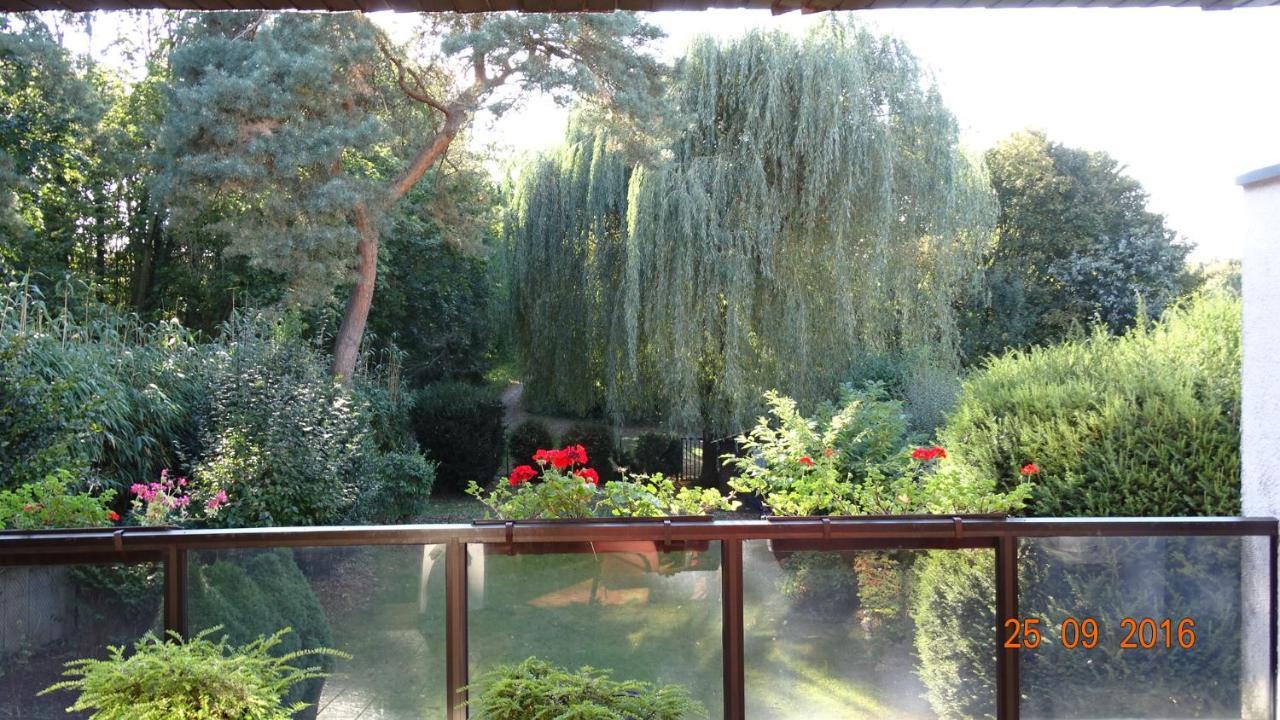 Bed & Breakfast Hotel Helga Hein Дюселдорф Екстериор снимка